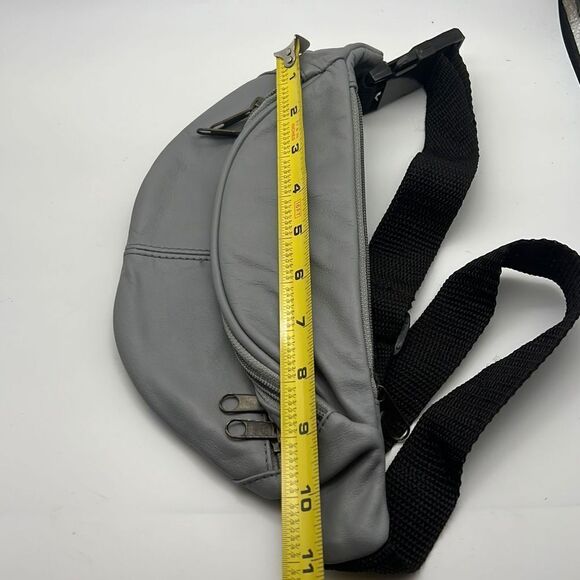 Vintage Leather Fanny pack - Picture 3 of 5